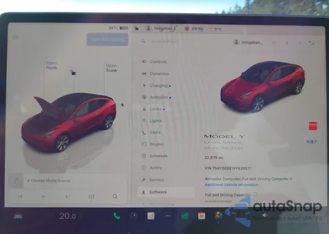 2023 Tesla Model Y Awd/Long Range Dual Motor All-Wheel Drive z USA, uszkodzony, nr VIN 7SAYGDEE1PF838577